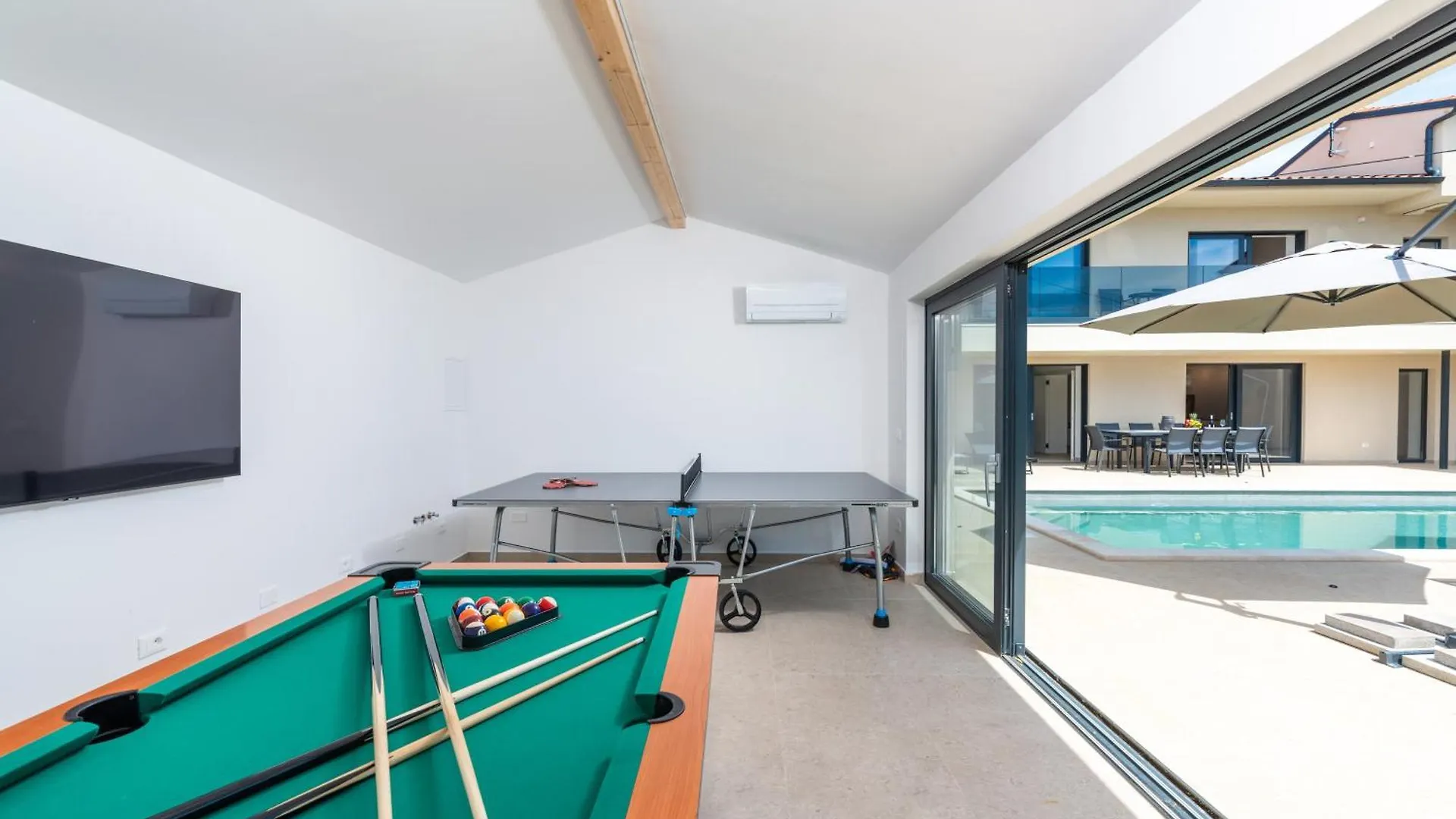 Villa Domenica Medelina 5. City Center, Pool, Jacuzzi, Sauna Rovinj