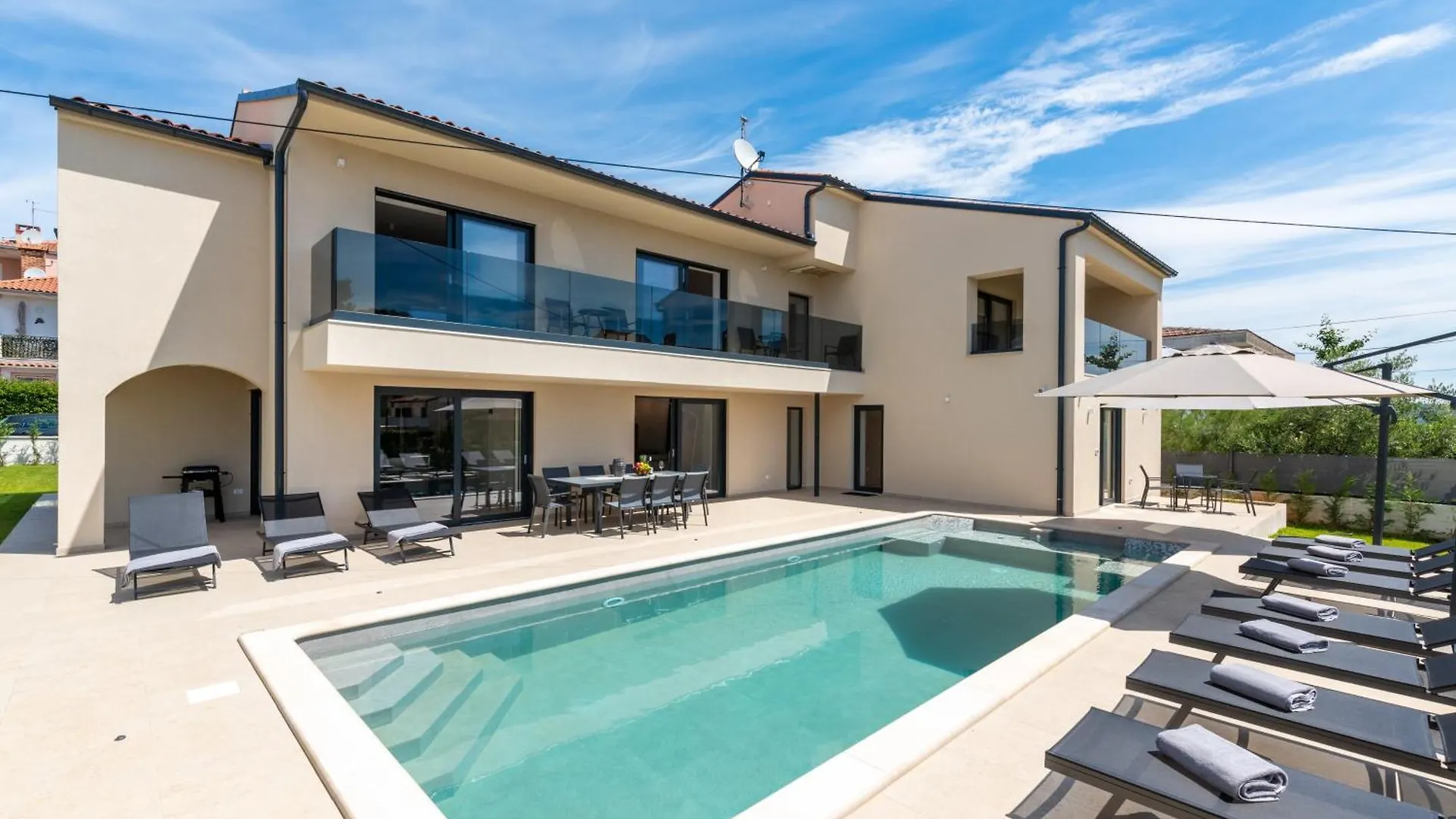 Villa Domenica Medelina 5. City Center, Pool, Jacuzzi, Sauna Rovinj