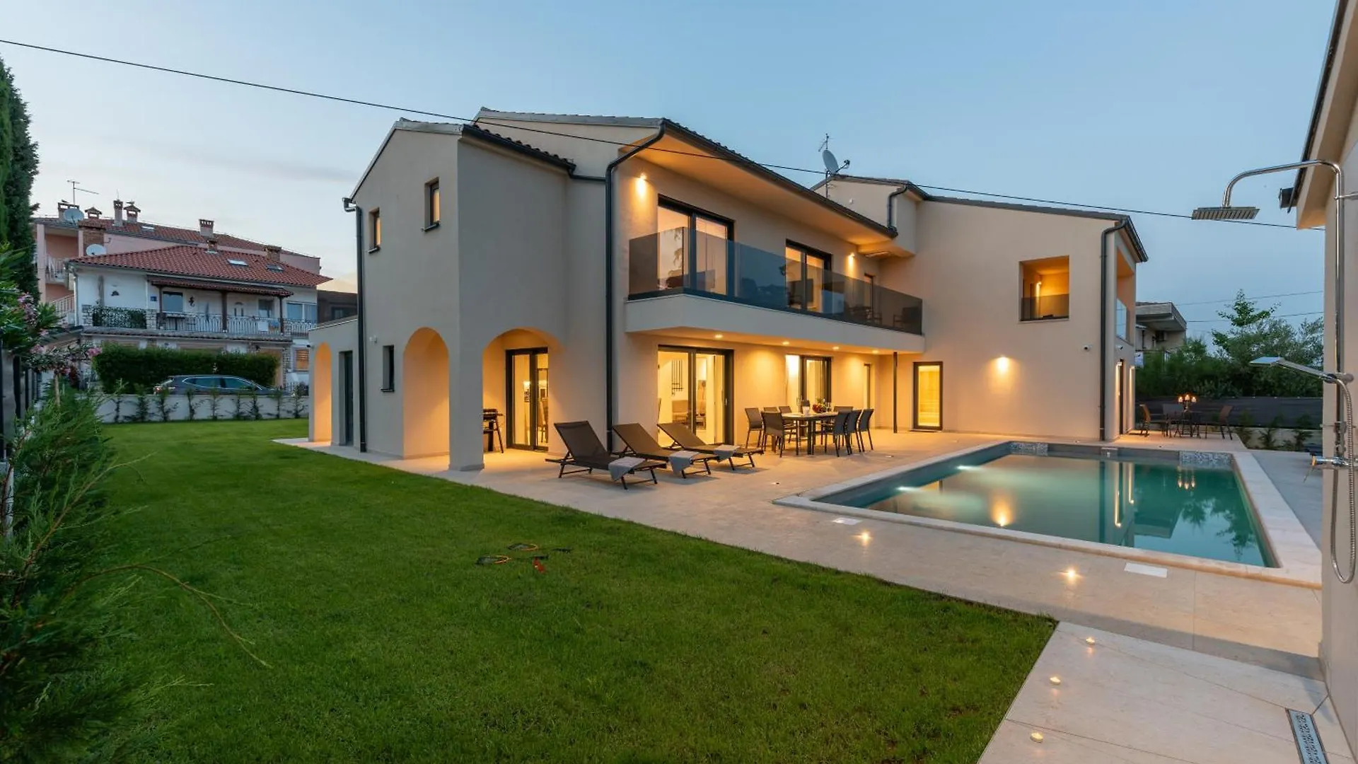 Villa Domenica Medelina 5. City Center, Pool, Jacuzzi, Sauna Rovinj Croatia